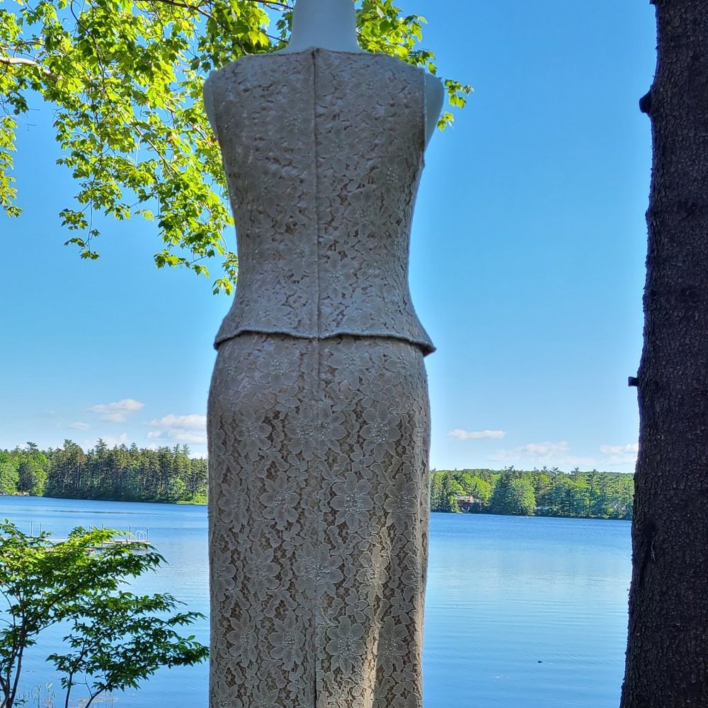 Ann Taylor - Picture 6 of 6
